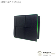 ボッテガ ヴェネタ （BOTTEGA VENETA） マキシイントレ カセット コンパクト 二つ折り 財布 札入れ 743004 ブラック/パラキート（中古）_画像1