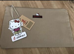 ☆グラミチGRAMICCI×ハローキティsanrio ポーチ　ベージュ新品☆フラットポーチ GRAMICCI小物入れ