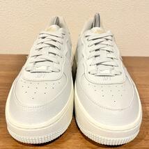 NIKE WMNS AIR FORCE 1 PLT.AF.ORM PHOTON ナイキ エア フォース プラットフォーム DJ9946-002 ローカットスニーカー 23.5cm 美品_画像2