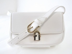 1円　美品　フルラ　FURLA　★　２way 　ミニ　ショルダーバッグ　ウエストバッグ　ウエストポーチ　★　ホワイト　レザー　4135