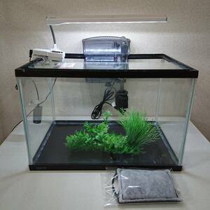 【飼育セット】① GEX 45cm水槽 ② テトラ LED ライト ③ 外掛け式 フィルター 40～60cm水槽用 ④ 冷却ファン 30～60cm水槽用 ⑤ 人工草