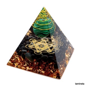 GOLD STONE オルゴナイト ピラミッド 六芒星 天然石 オブシディアンさざれ マラカイト 5cm パワーストーン 浄化してプラスエネルギーに変換