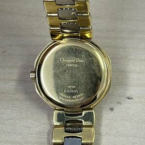 【F】Christian Dior クリスチャンディオール CD 腕時計 48133 クォーツ ゴールドカラー 電池切れ 不動品 動作未確認 の画像6