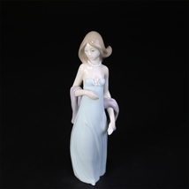 CE504 LLADRO 【リヤドロ】 磁器人形 美少女 置物 高20.5㎝／美品！ｈ_画像8