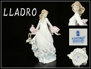 CE022 リヤドロ　【LLADRO】 磁器人形 可愛い 美少女 置物 大型 高31㎝／スカート修復品！ｚ