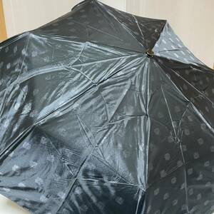 う2403138　Aquascutum　アクアスキュータム　折りたたみ傘　雨傘