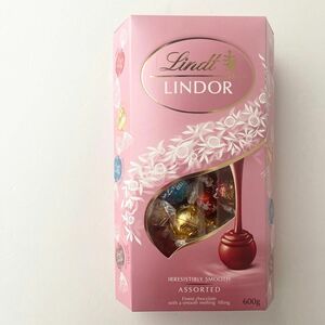 リンツ リンドール ピンク アソート 600gリンツ リンドール チョコレート ピンク コストコ Lindt 詰め合わせ