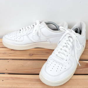 z1221 ナイキ エアフォース1 US9 27.0cm/白 ホワイト ライトベージュ NIKE AIRFORCE1 メンズ スニーカー 中古