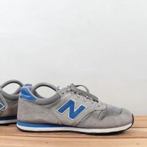 z745【373】ニューバランス US8 26.0cm/灰 グレー 青 ブルー newbalance メンズ スニーカー 中古_画像5