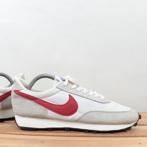 z767 ナイキ デイブレイク US9.5 27.5cm/白 ホワイト 灰 グレー 赤 レッド NIKE DAYBREAK SP メンズ スニーカー 中古の画像5