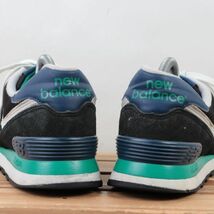 z927【574】ニューバランス US8.5 26.5cm/黒 ブラック 紺 ネイビー 白 ホワイト newbalance メンズ スニーカー 中古_画像4