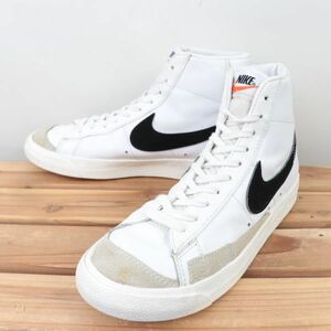 z948 ナイキ ブレーザー ミッド US8.5 26.5cm/白 ホワイト 黒 ブラック NIKE BLAZER MID 77 VNTG ブレザー メンズ スニーカー 中古