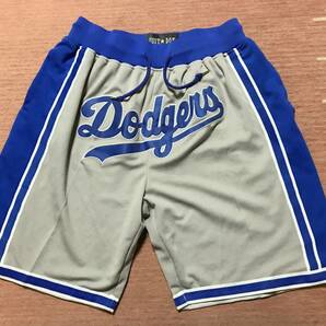 極美品 USA製 JUST DON LA dodgers NBA ショーツ ショートパンツ XLの画像1