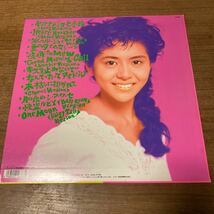 和モノ レコード 国内盤/Best of Kyong King / 小泉今日子 インサートポスター付 1988年 SJX-30378 水のルージュ_画像2