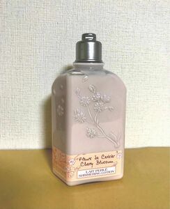 ロクシタン　チェリーブロッサムボディミルク250ml