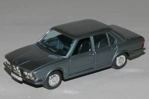 【激レア】BMW 528i(E28) 1981 / Blue-Gray metallic - GAMA