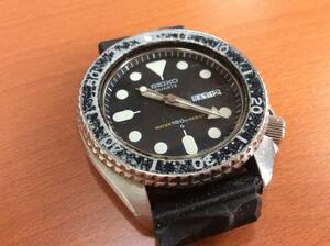 seiko セイコー　ダイバー　１５０ｍ　メンズクォーツ・ジャンク品　７５４８ー７０００