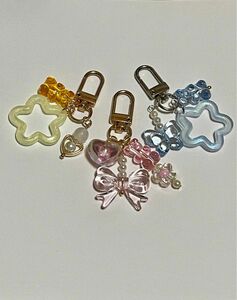 アクリルキーホルダー3点セット　ハンドメイド アクリルビーズ チャーム