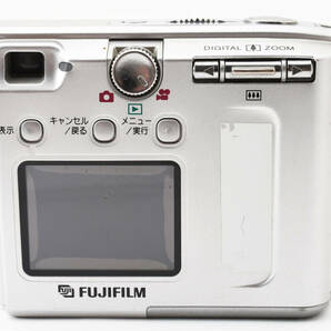 ★☆【外観美品！】 #2084768 336 FUJIFILM 富士フイルム FinePix 4500☆★の画像5