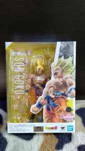  S.H.Figuarts ドラゴンボールZ スーパーサイヤ人孫悟空 -伝説のスーパーサイヤ人- 新品未開封品