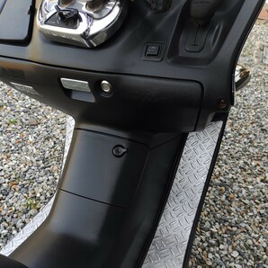 フォルツァ 3302km バッテリー新品、フォークシール交換済、ABS付アイドリングストップ車 発送/現車確認対応 書類付き抹消渡しの画像8