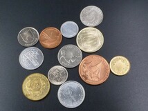 世界貨幣12枚 硬貨 バミューダ マン島 ベネズエラ グアテマラ キリバス ユーゴスラビア セントヘレナ エジプト ルーマニア スイス コイン_画像4