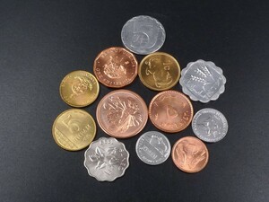世界貨幣12枚 硬貨 イスラエル ニカラグア 南アフリカ スペイン マルタ オマーン スワジランド ポーランド バヌアツ ウガンダ などコイン