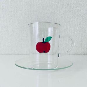 【チェコ製】耐熱ガラス カップ & ソーサー りんご 1客