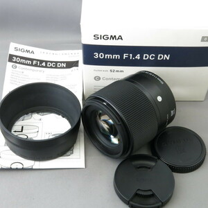 【美品】SIGMAシグマ　マイクロフォーサーズ用30mmF1.4DC DN（Ｃ）　マイクロフォーサーズ★NO.8100