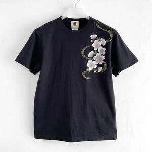 Art hand Auction メンズ 波桜柄Tシャツ Sサイズ 手描きTシャツブラック 夜桜 和柄 ハンドメイド, Sサイズ, 丸首, 柄もの