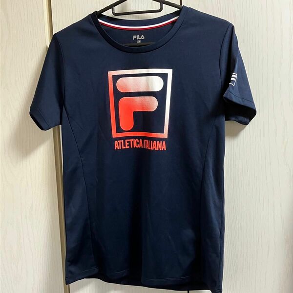 FILA　半袖　シャツ　ネイビー　ジム　スポーツ　ヨガ　古着　作業着 Mサイズ Tシャツ