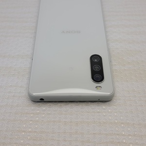 Xperia 10 III ◆ 6GB/128GB Android13 4500mAh 6inch(1080×2520dot) SD 690 5G/ docomo SO-52B ※訳アリ