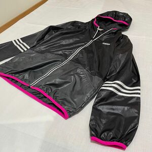 adidas neo アディダス　ネオ　薄手　ジャージ ナイロンジャケット　シャカシャカジャージ　レディース