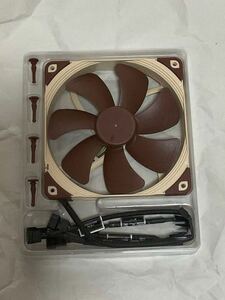 noctua NF-A14 140mm ファン