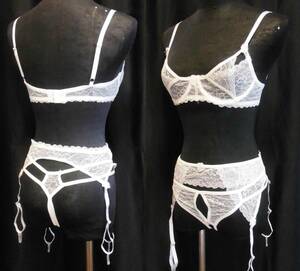 [ new goods unused ] bra [ open bust manner ]& shorts [ T-back *. opening ]& garter belt ( size :Free) NYLON+SPANDEX~ total race 