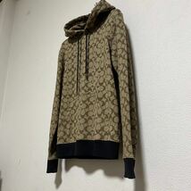 新品未使用 COACH コーチ プルオーバー パーカー スウェット フード シグネチャー 総柄 ベージュ ブラック XS 170cm Ｍ相当 The COACH_画像2