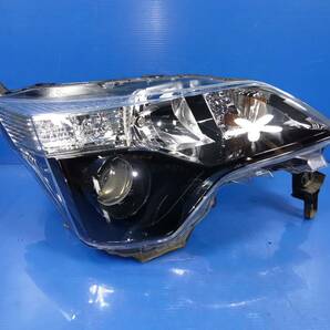 トヨタ NCP145 スペイド HID 左右 ヘッドライト KOITO 52-261 R/ 81110-52F50 L81150-52F50 点灯OK   0306-3の画像2