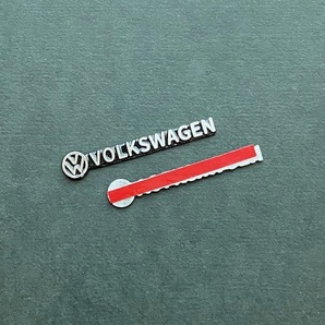 ミニステッカー VW フォルクスワーゲン Volkswagen ゴルフ エンブレム シール オーディオ スピーカー ウインドウ ダッシュボード 2枚の画像2