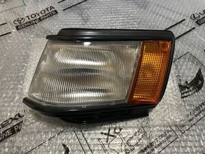 【新品未使用】AE86 後期 レビン コーナーレンズ 左側 助手席 希少品 スプリンタートレノ カローラレビン コーナーランプ 送料無料