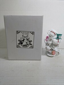 69 00 used Disney store limitation .... country. Alice accessory stand objet d'art ornament 