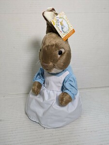 70 00 Peter Rabbit Mrs. rabbit medium size total length approximately 40cm soft toy tag attaching 