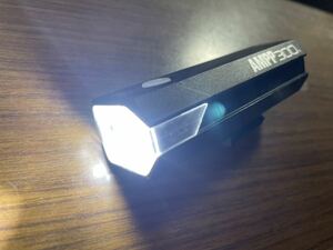 Cateye 300ルーメン USB充電式ライト AMPP300 本体 3 少々訳あり