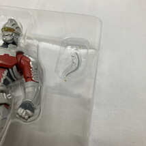 BANDAI S.H.Figuarts ウルトラマン スーツ ver.7.2 フィギュア [jgg]_画像5