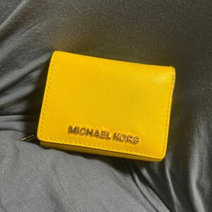 三つ折り 財布 マイケルコース コンパクトウォレット イエロー 黄色
