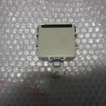 ポルテNNP10オート15 ヘッドライト 光軸調整 レベライザー NNP11 コンピューター リレー ヘッドランプ オートレベライザー_画像2
