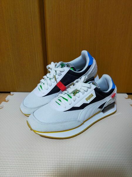 超美品 PUMA FUTURE RIDER WHITE/BLACK 20FA-S