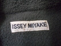 67 送80サイ 0331$D11 ISSEY MIYAKE イッセイミヤケ メンズ フリース切替 プリーツジャケット 日本製 グリーン系 サイズM 中古品_画像6