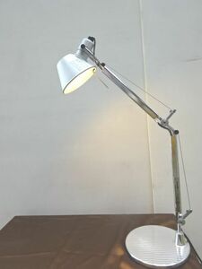 ②⑥Artemide アルテミデ TOLOMEO Microトロメオマイクロ スタンドライト 照明　難有り　USED品