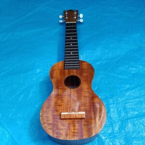 Famous(fei trout ) clearance soprano ukulele 