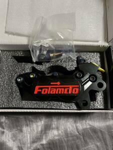 台湾Folamdo-右●ブレーキキャリパー●ピッチ40mm●アルミCNC●4POT●ブレンボ FRANDO シグナス グロム ズーマー NSR モンキー